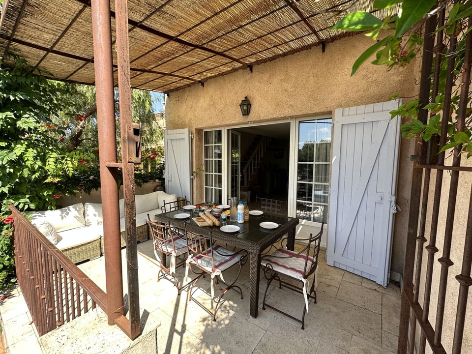 Front terrace