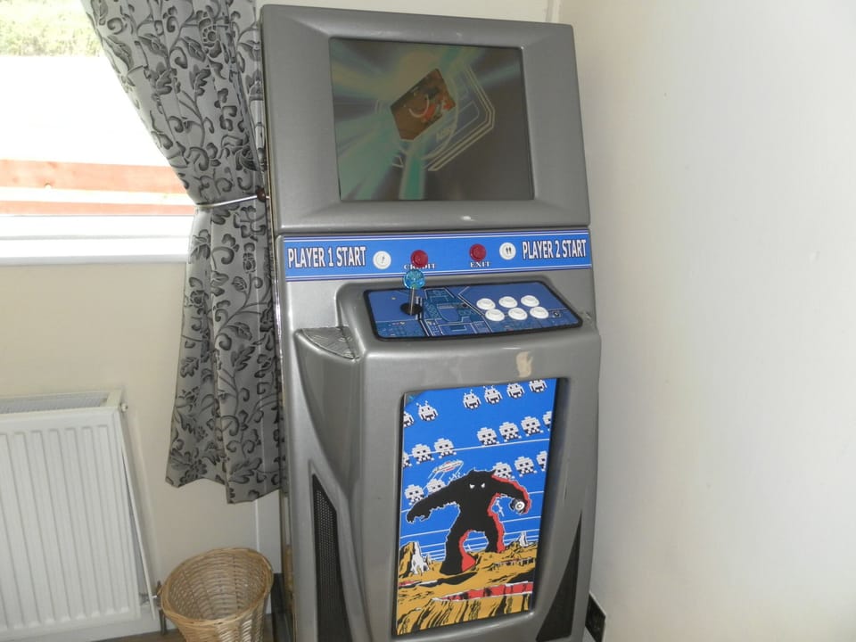 4000 games machine.