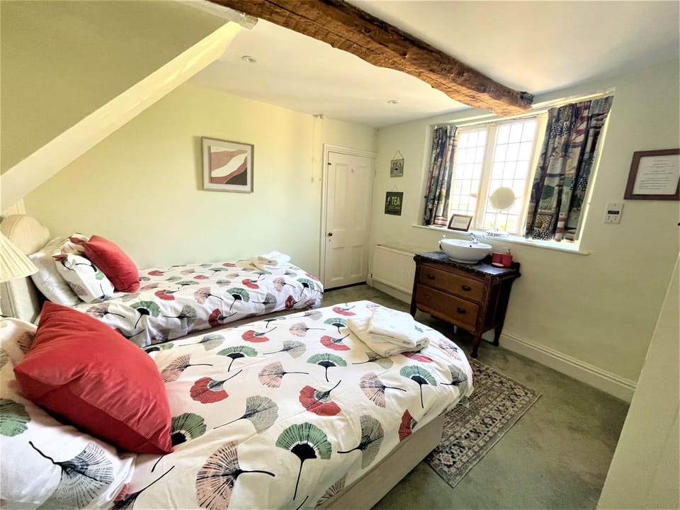 The first floor twin bedroom