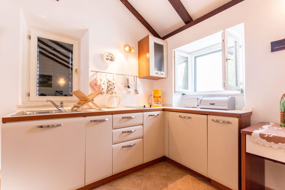 Little house Kitchen