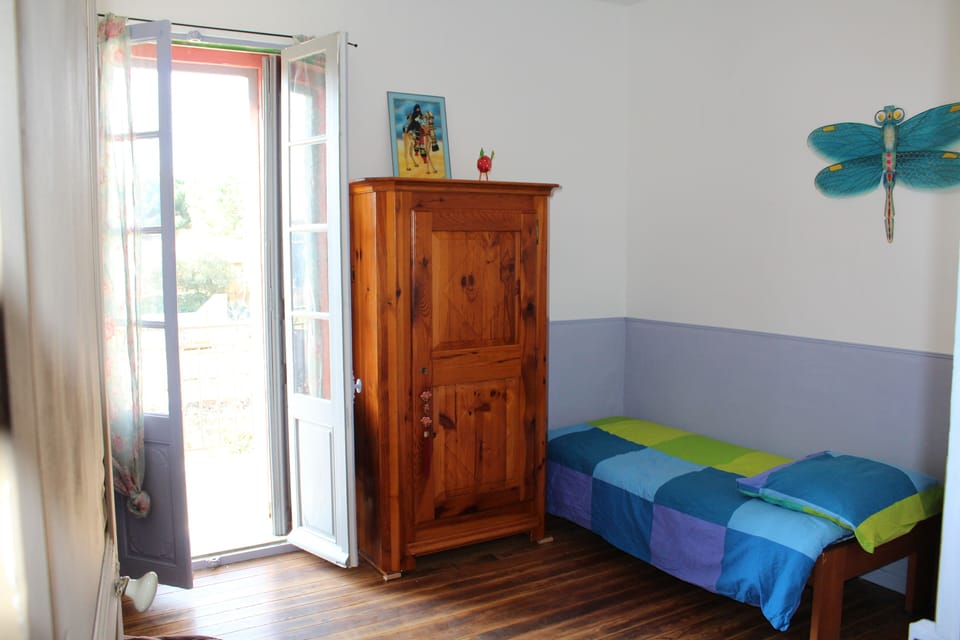 Children's bedroom