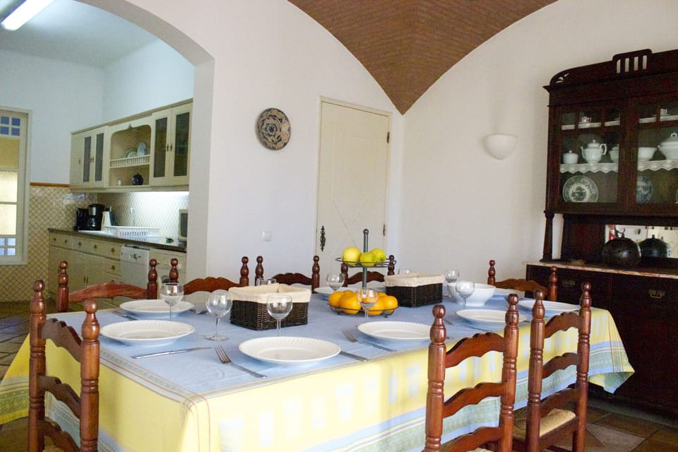 sala de jantar e cozinha; Dining room and kitchen