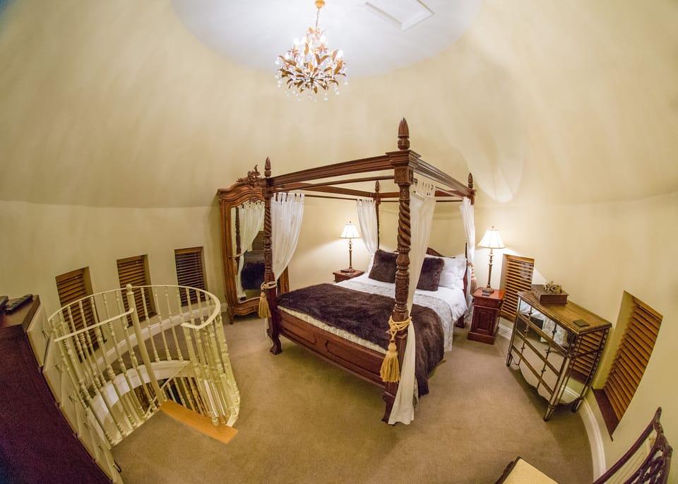Four Poster Room South
