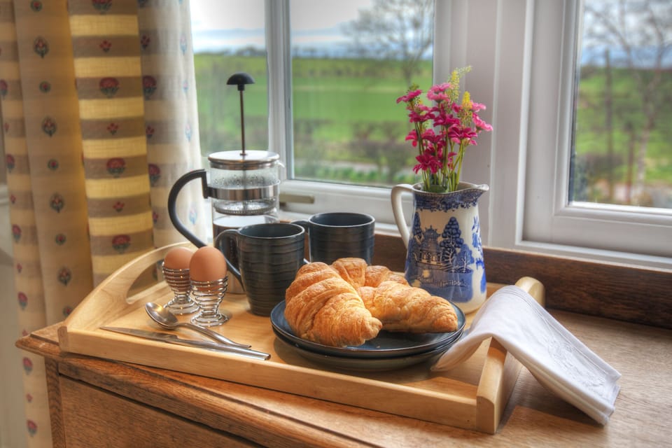 Relaxing breakfast 