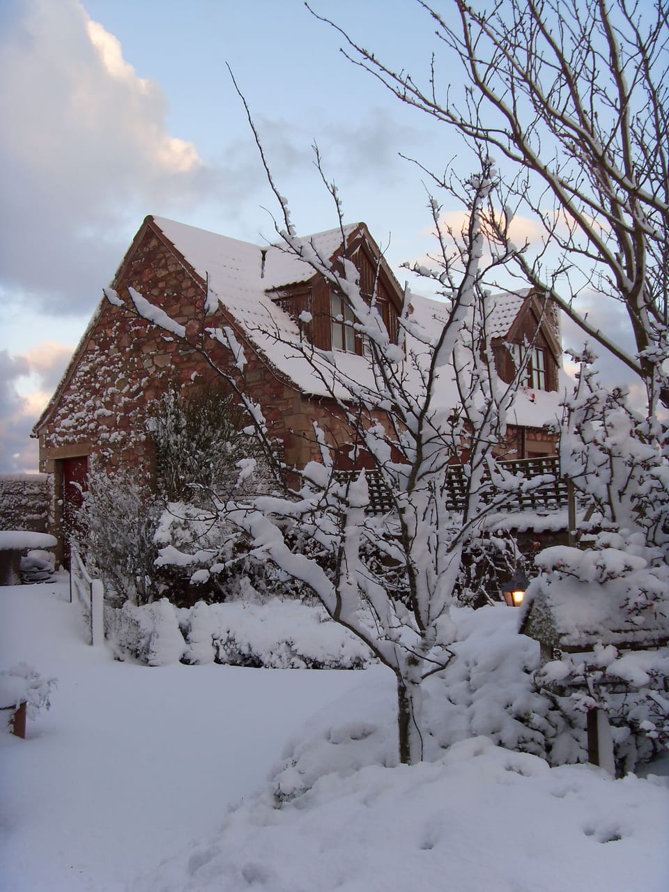 A snowy day at Alemill