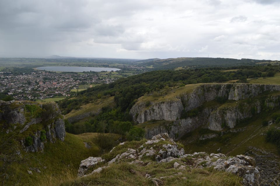 Cheddar Gorge view from the top (Draco2008)
