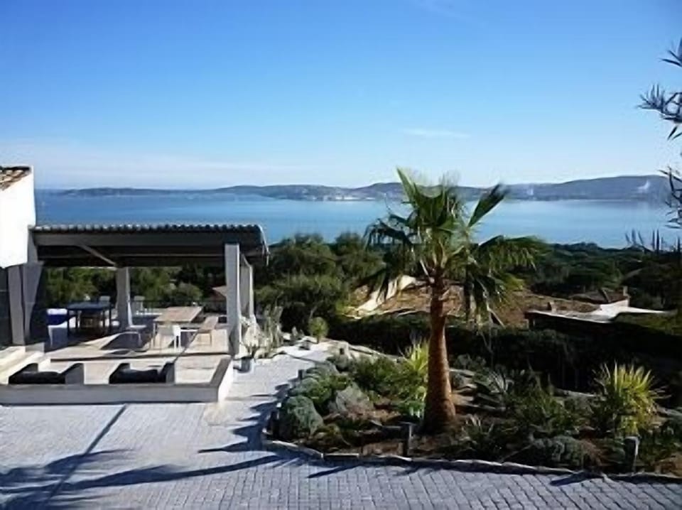 Panoramic view of the Gulf of St.- Tropez