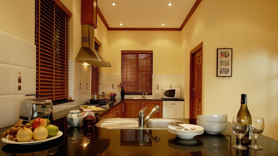 Mountain View Villa One - 
 kitchen well appointed with all appliances. 