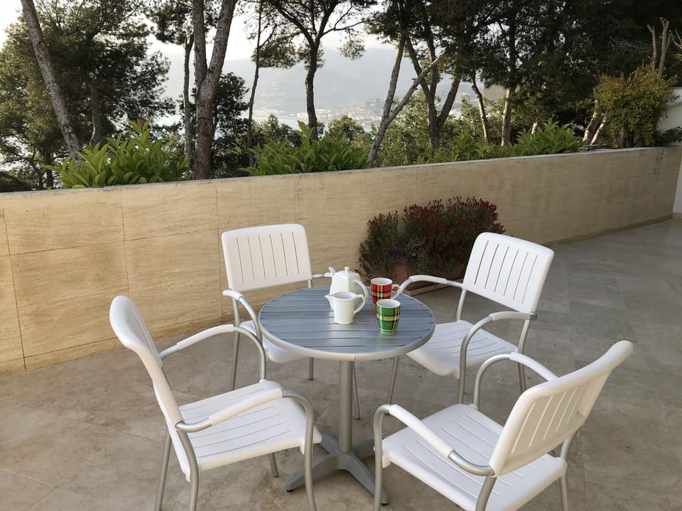 Coffee overlooking the sea