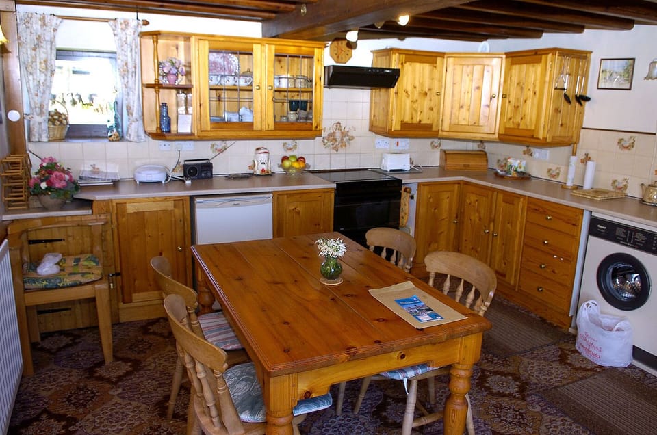 Kitchen Dinner