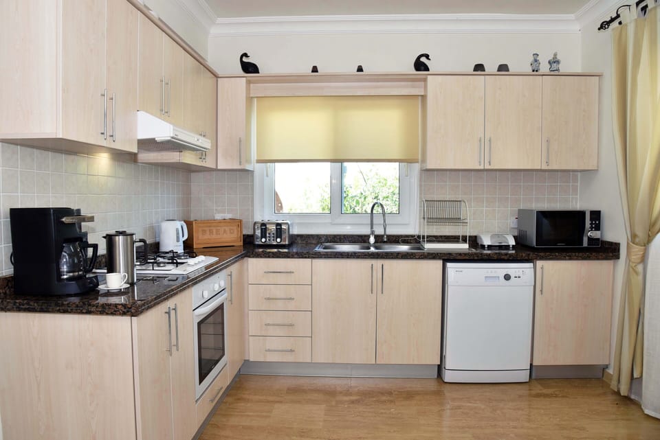 Modern fully  equipped Kitchen 