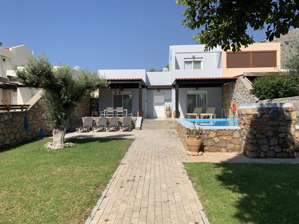 Front of villa. 