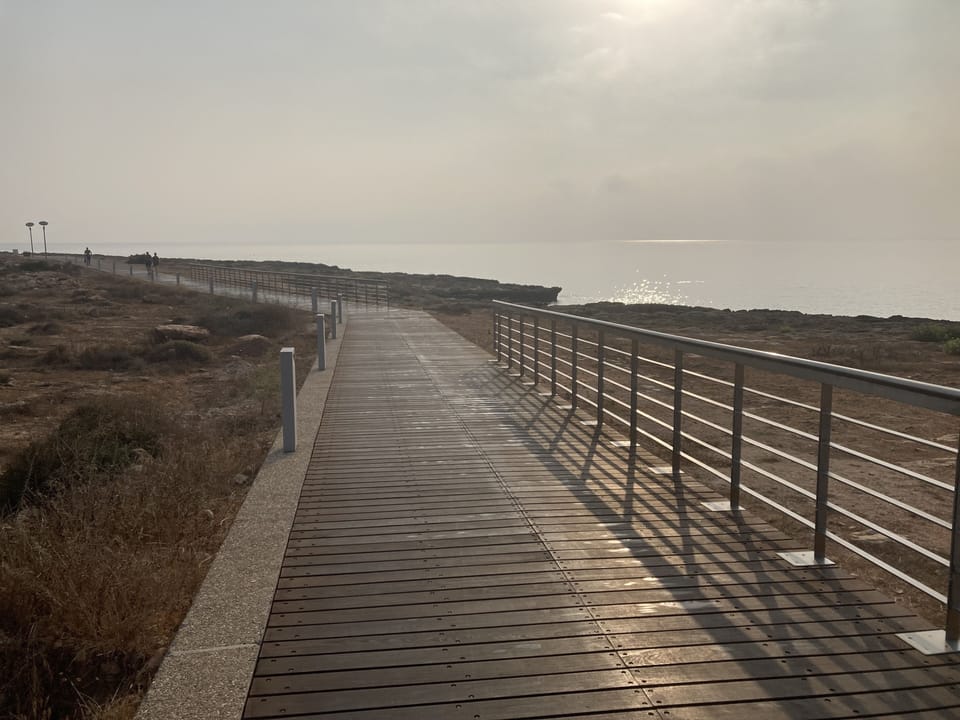 Just an easy 10-minute stroll along the boardwalk to Fig Tree Bay