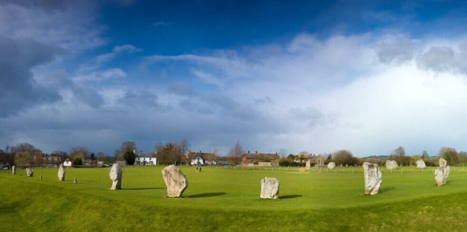 Nearby attraction: Avebury