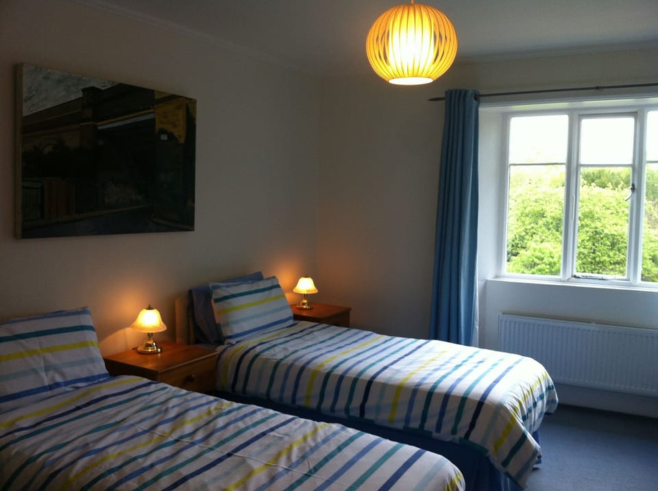 Twin Bedroom