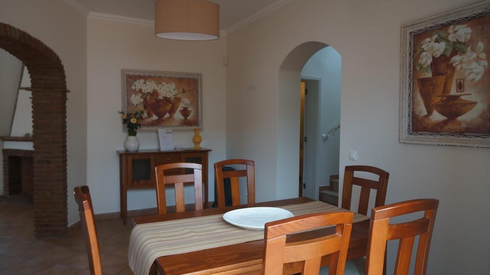 DINNING AREA