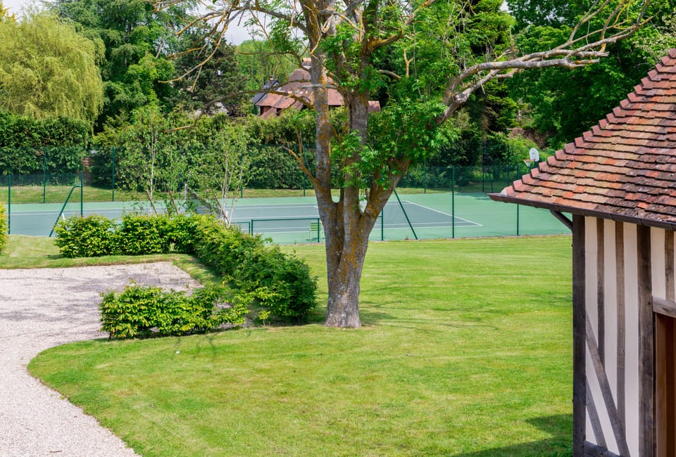 Sport court