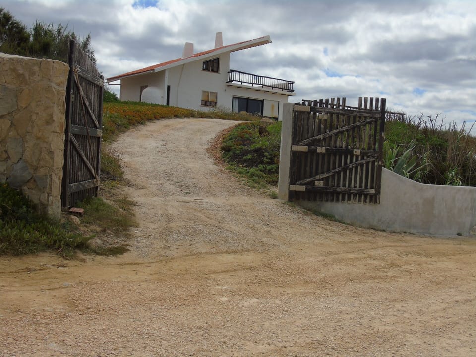 Portão e entrada