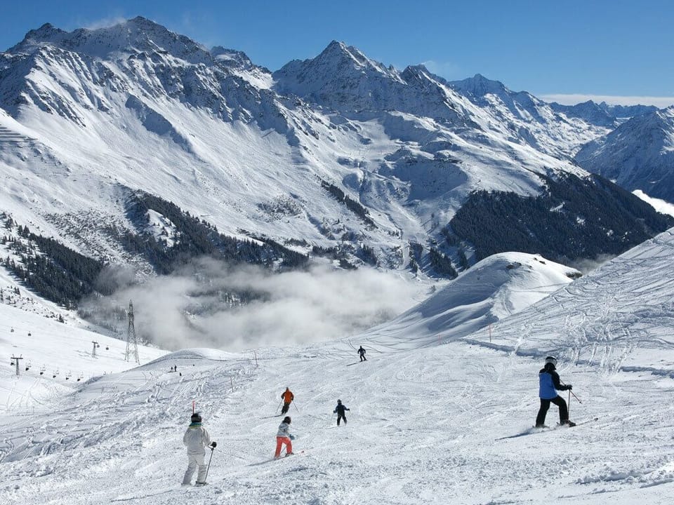 Snow and ski sports