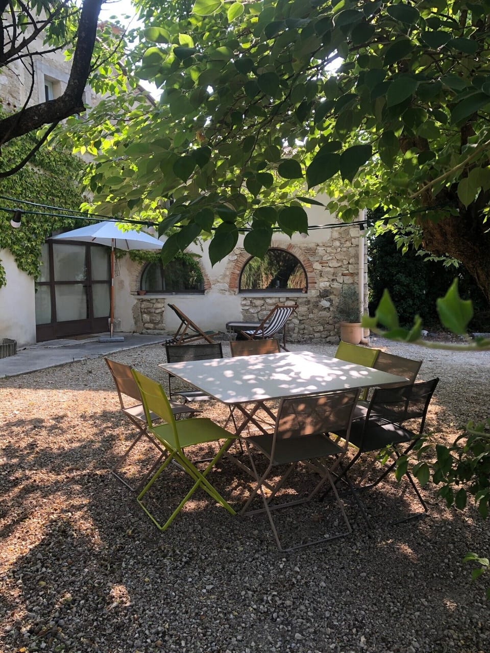 Outdoor dining