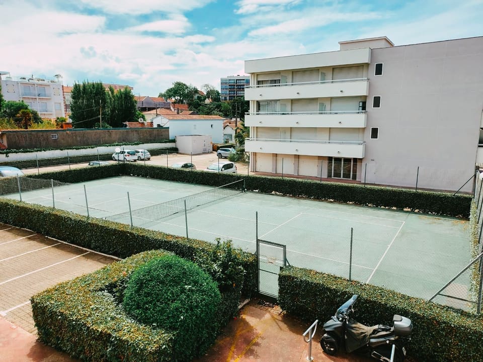 Sport court