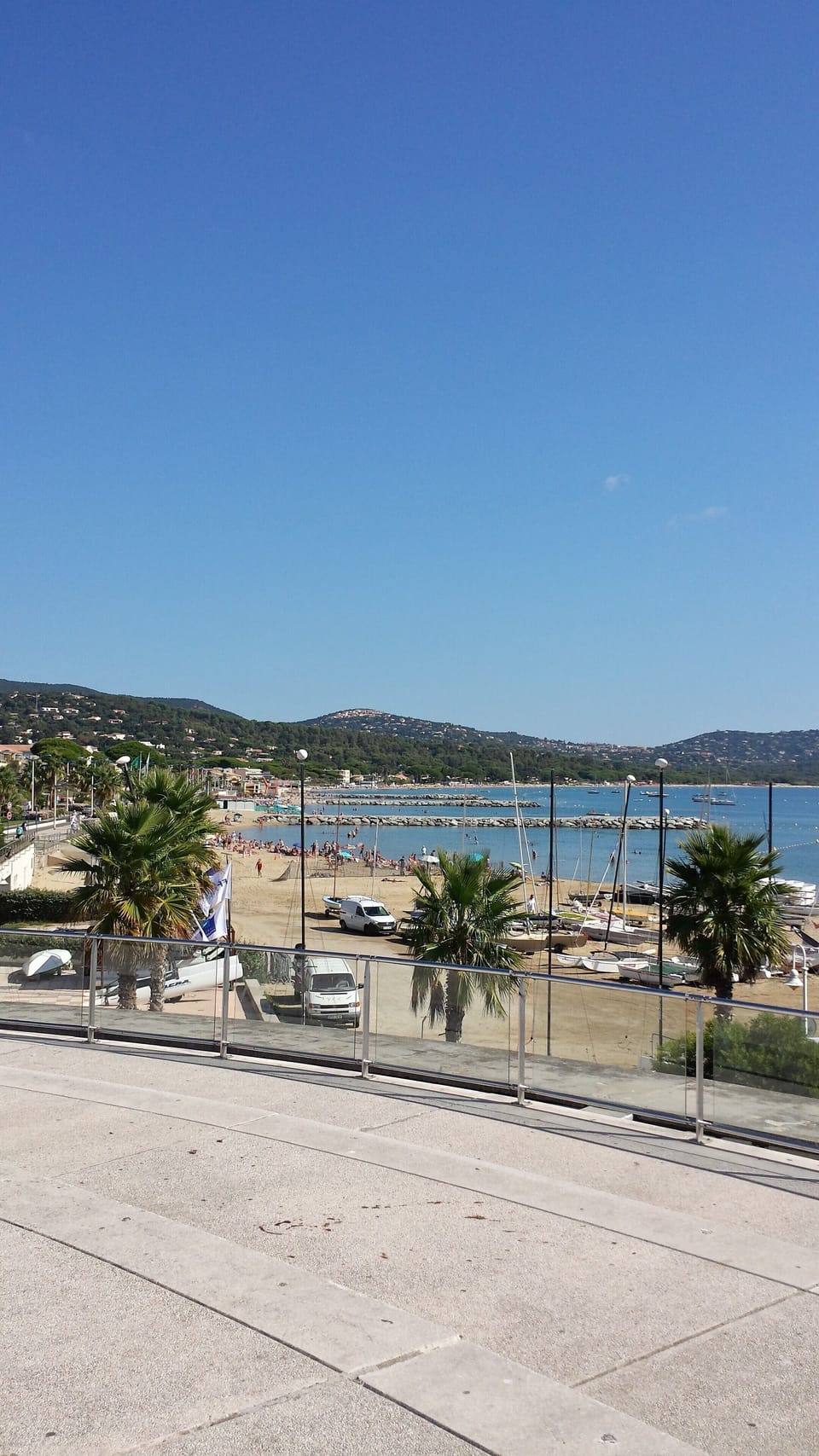 3-room apartment, on the first floor of a villa, sea view Apartment in Cavalaire-sur-Mer