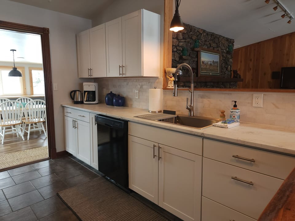 Freshly remodeled kitchenn