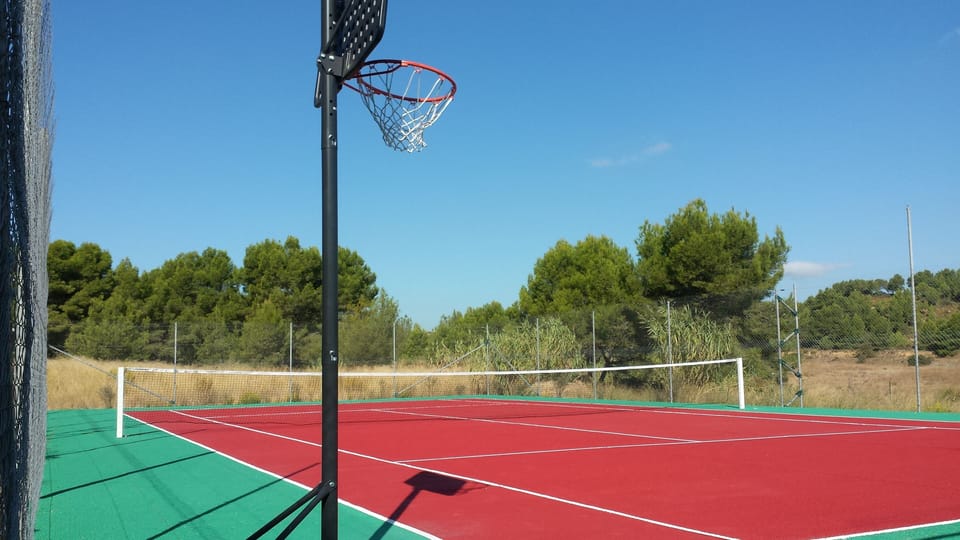 Sport court