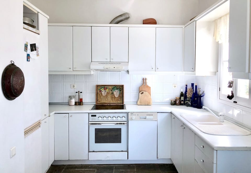 Main kitchen, at House 1