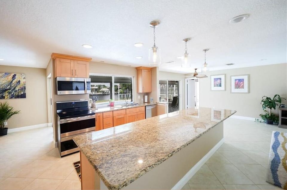 Kitchen with Bar Island (we now have stools in place for additional seating).