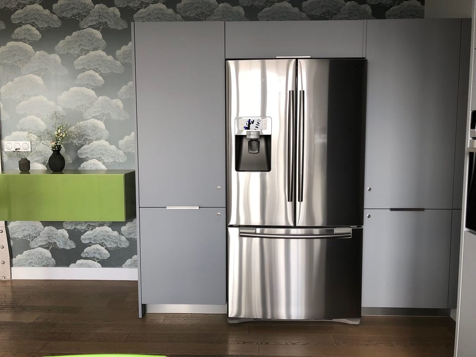 Kitchen - Large fridge and freezer