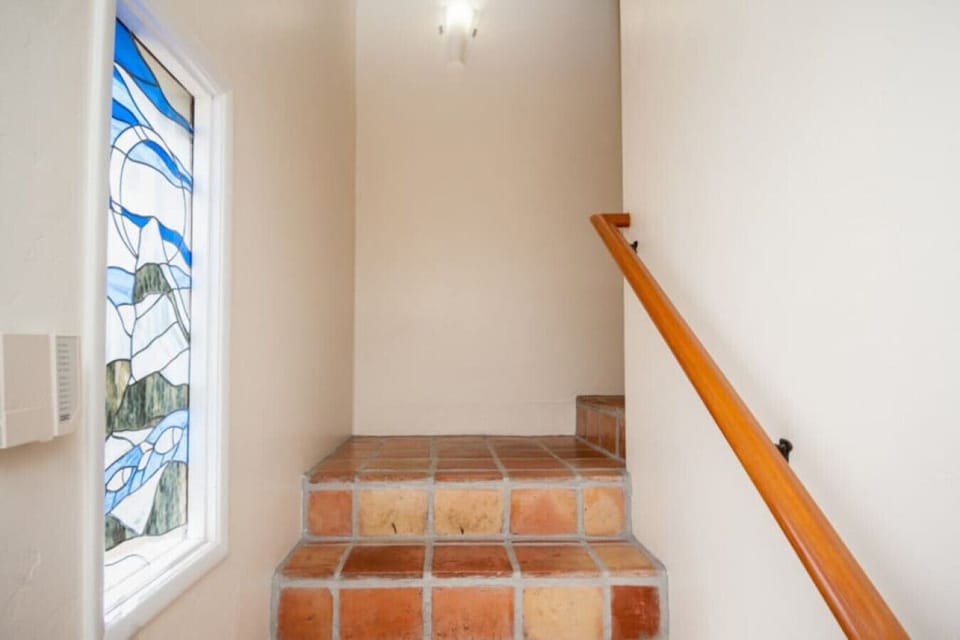 Beachy Keen Townhome on Jersey Court!