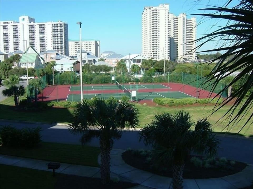Amalfi Tennis Courts