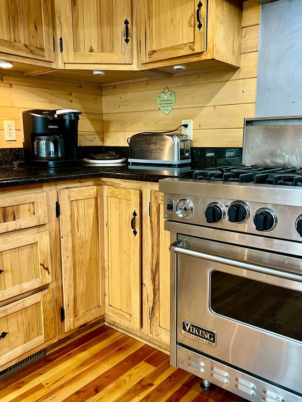 Viking gourmet range with six burners, double ovens and griddle