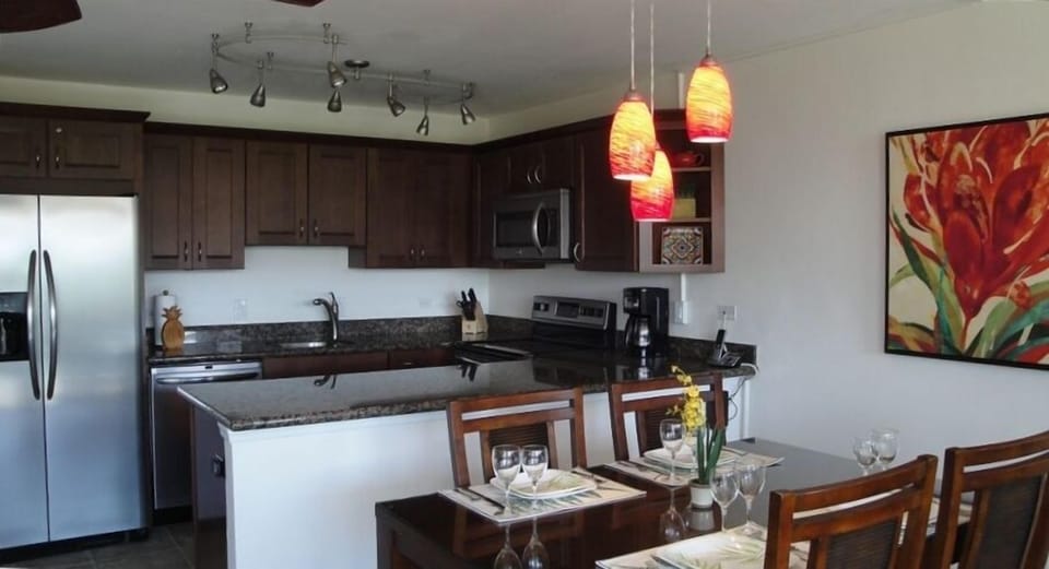 Comfortable Dining Area