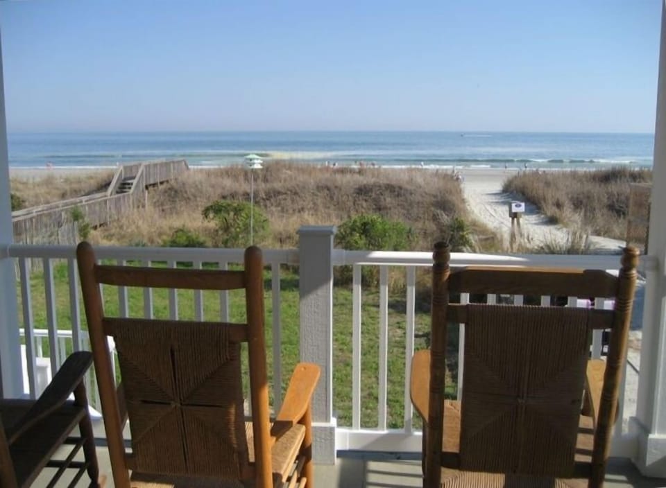 Rocking with Ocean Breezes
