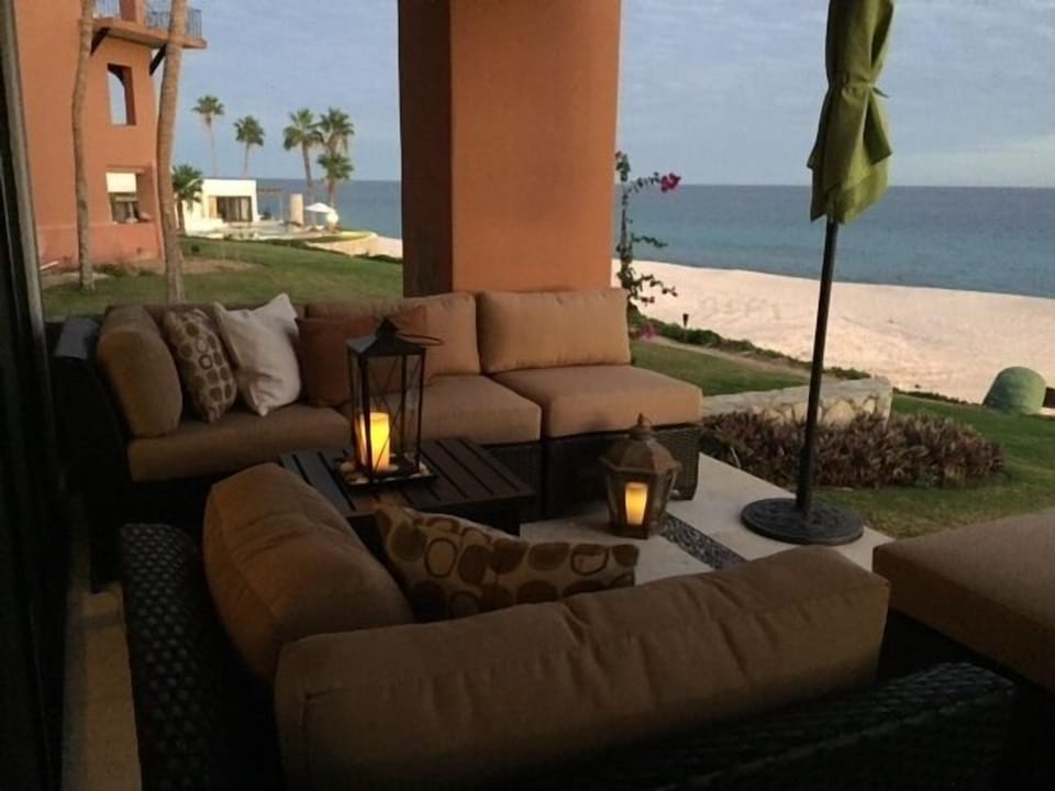Different layout with sectional
