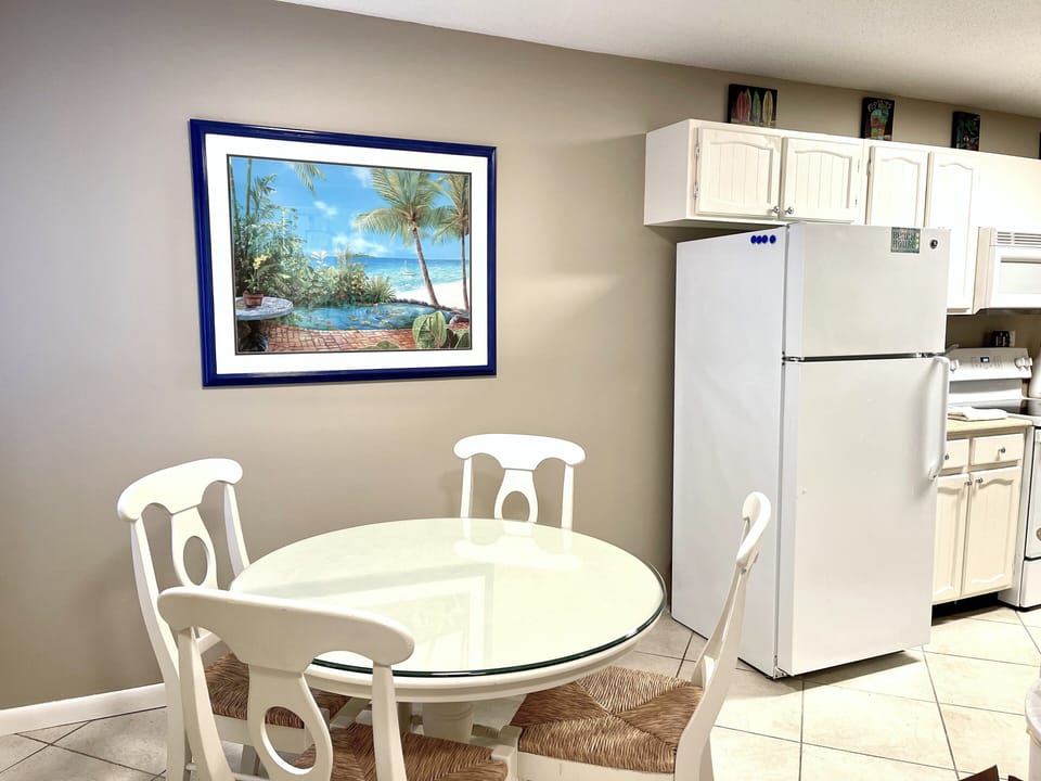 Kitchen with Dinette table (seats 4 additional guests)