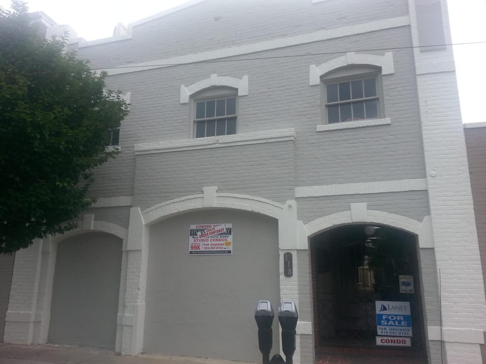 The Livery on Dock Street