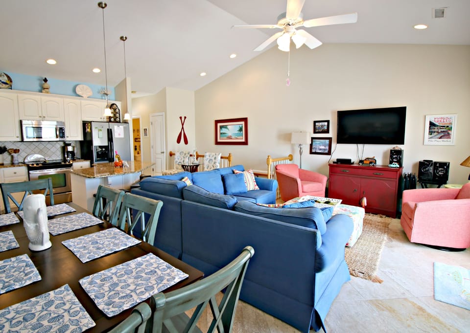 Lots of seating for everyone!