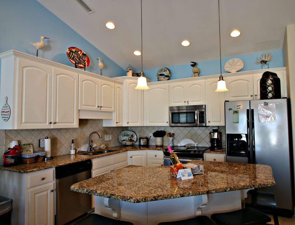 Gourmet Kitchen with all the luxuries of home!