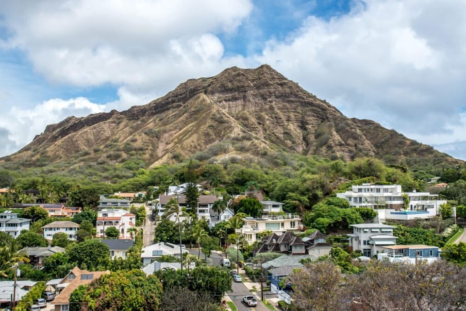 Diamondhead crater view from east lanai.