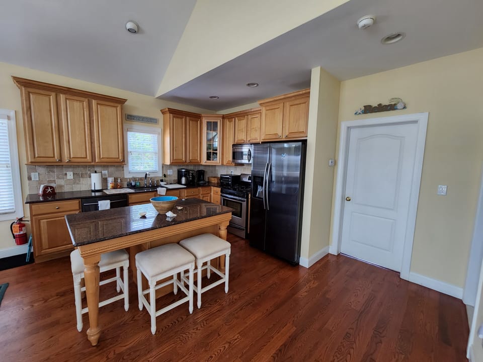 2nd Floor Fully Stocked Kitchen with Keurig & Coffee Maker!