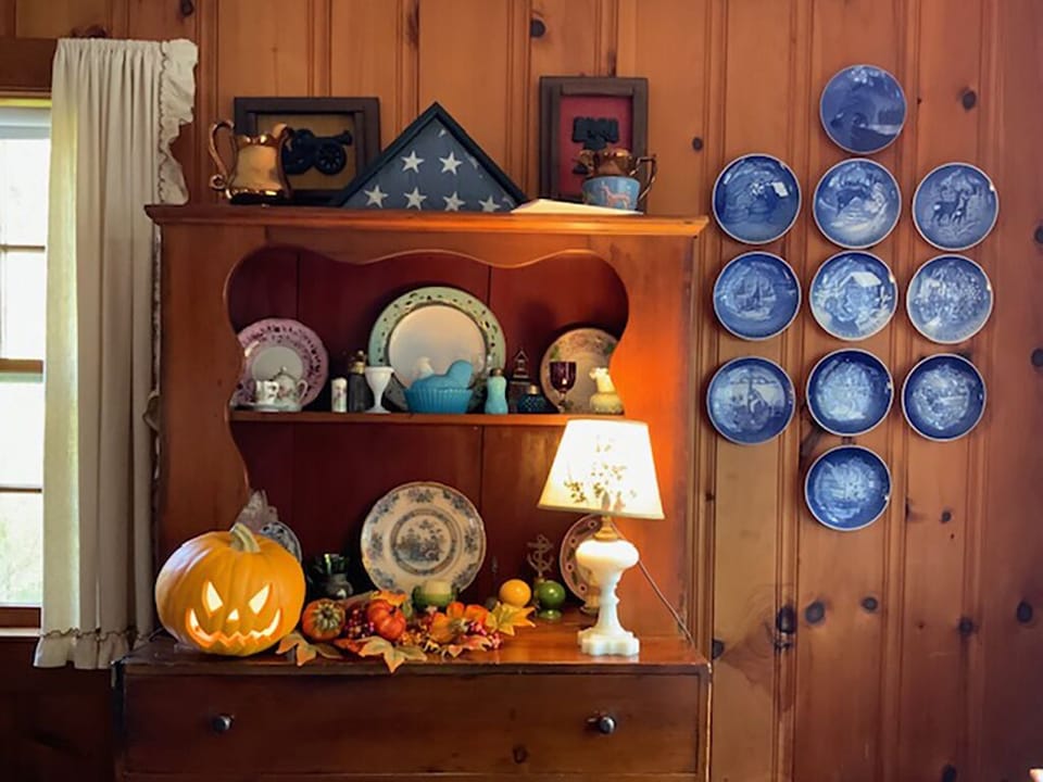 Family Room Autumn Decorations