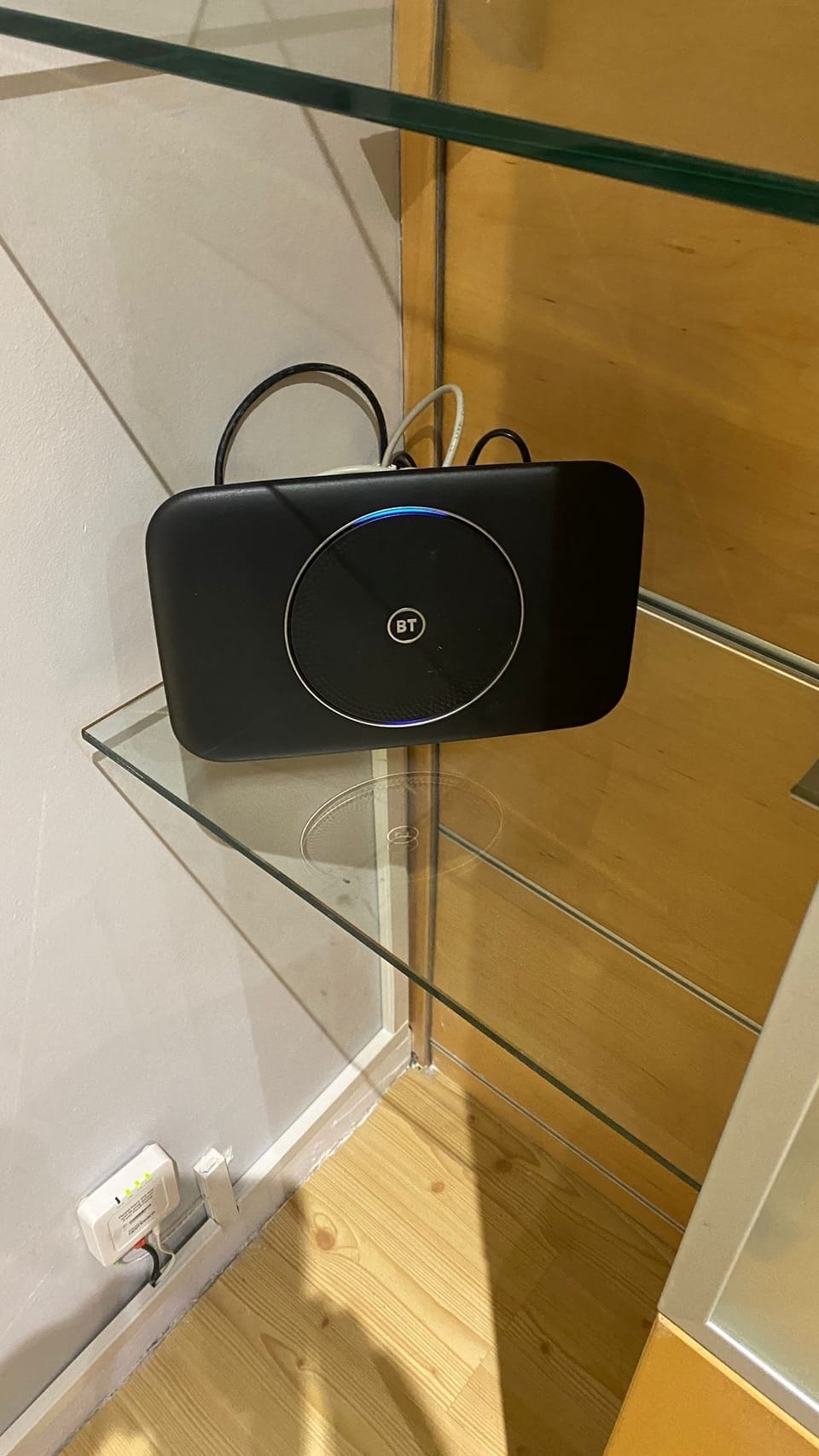 Wifi router. network and password on the back.