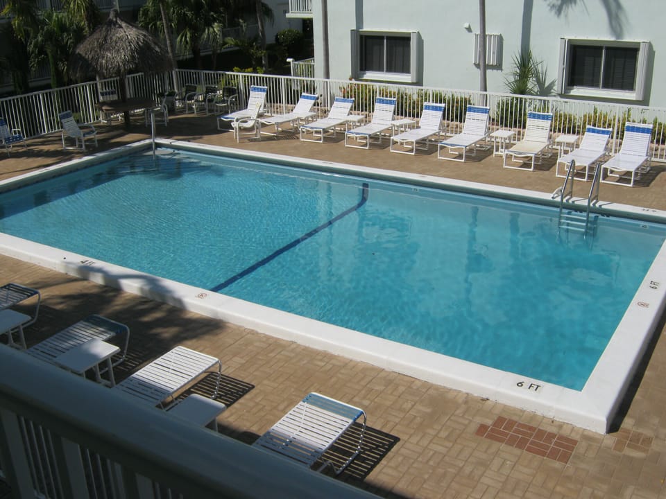 Heated pool 82°