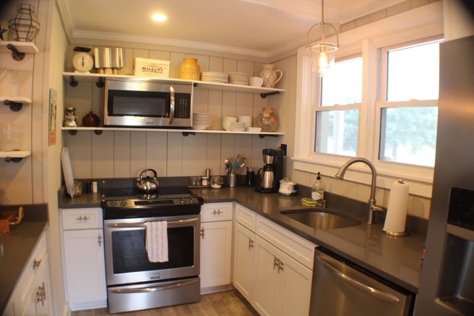 Lower-level kitchen