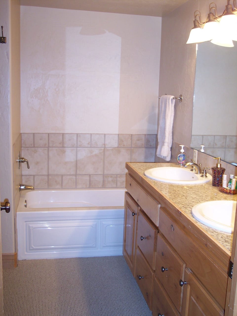 Master bathroom
