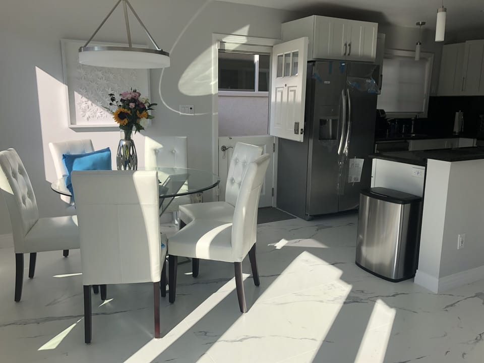Central A/C or Fresh Air - Your choice!