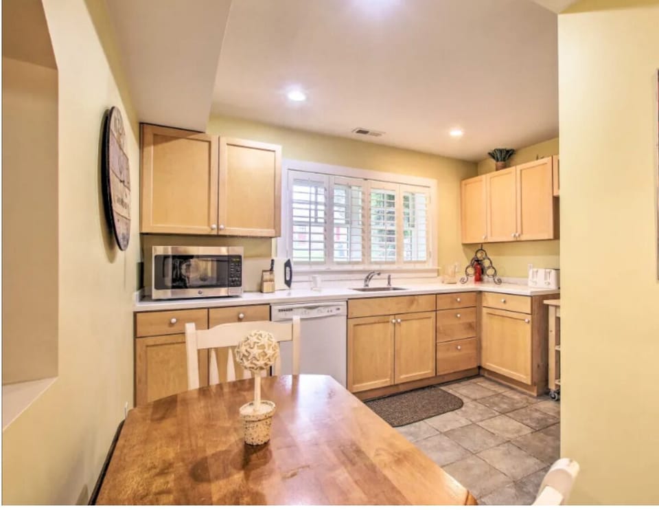 Kitchenette